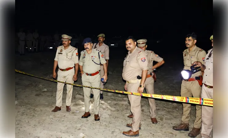 नोएडा: कार पार्किंग को लेकर युवक ने रिटायर्ड बैंक अधिकारी के साथ की मारपीट, मौत