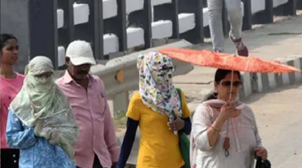 यूपी में फिर बढ़ेगी गर्मी की मार, बारिश की राहत होगी खत्म, कई जिलों में 45 डिग्री तक पहुंच सकता है पारा