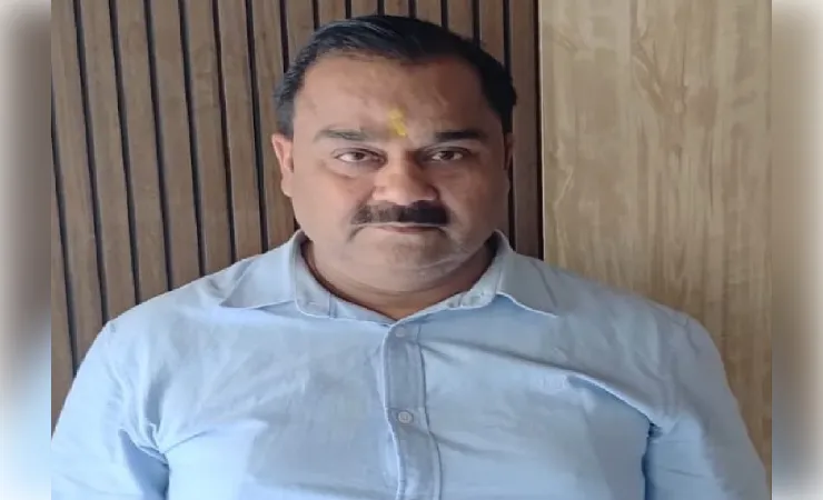 100 करोड़ रुपये की धोखाधड़ी के मामले में कर्मभूमि रियल स्टेट का निदेशक गिरफ्तार