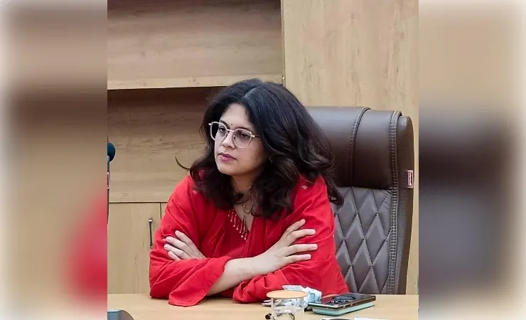 जनपद महोबा आईजीआरएस रैंकिंग में फिसला, जिलाधिकारी ने 30 कर्मचारियों का वेतन रोका
