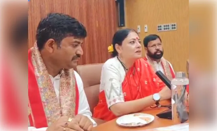मंत्री अग्निमित्रा पाल ने सीएमईआरआई का किया दौरा , कहा  लोगों को गुमराह किया गया था