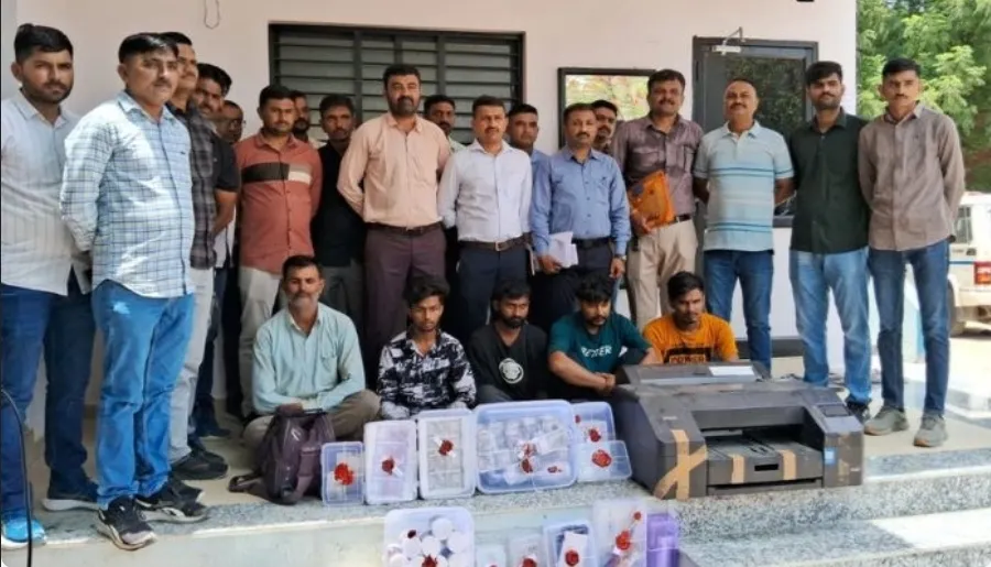 अहमदाबाद में 28.94 लाख की फर्जी करेंसी बरामद, छह गिरफ्तार गिरफ्तार