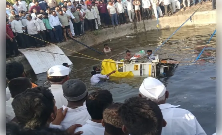  महाराष्ट्र के सोलापुर जिले में हादसे पर राष्ट्रपति और उपराष्ट्रपति ने जताया शोक