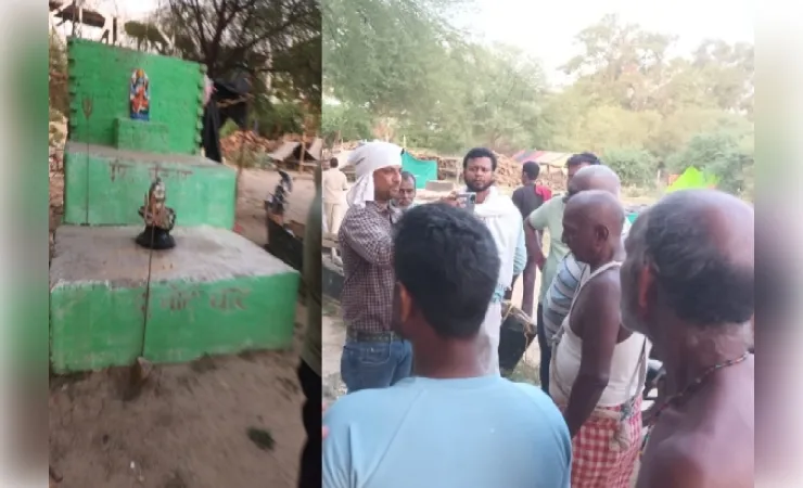 वाराणसी : गंगा नदी में बहकर आए शिवलिंग के दर्शन को जुटी भीड़, लोग कह रहे चमत्कार