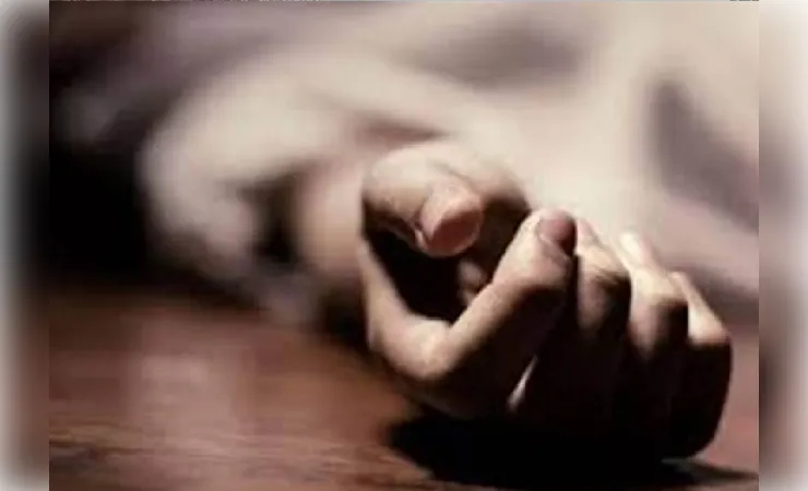 खाना खाने के बाद मां और दो बच्चों की हालत बिगड़ी, भाई-बहन की मौत, मां की हालत नाजुक