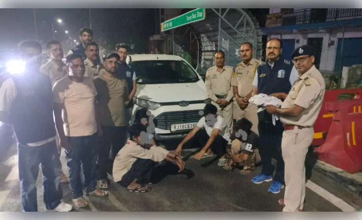 कुल्लू में STF की बड़ी कार्रवाई, कार से 1.055 किलो चरस बरामद, चार युवक गिरफ्तार