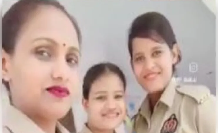  शाहजहांपुर: महिला हेल्पडेस्क पर रील बनाने वाले 6 पुलिसकर्मियों को लाइन हाजिर