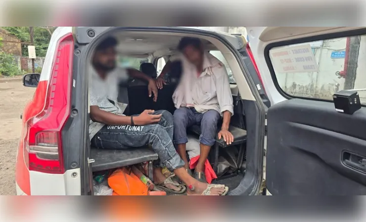डायल-112 के जवानों ने सड़क दुर्घटना में घायल 3 लोगों को त्वरित सहायता से पहुँचाया अस्पताल
