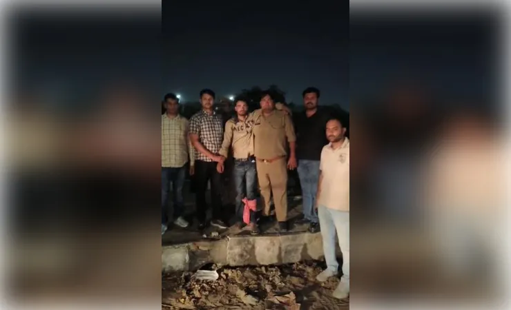 नोएडा में पुलिस मुठभेड़ के बाद एटीएम ठगी गिरोह के तीन बदमाश गिरफ्तार