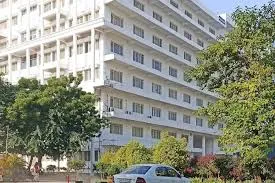 वैज्ञानिकों में एरा के तीन डाक्टर शामिल
