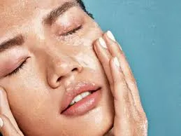 ऑयली स्किन से पाना चाहती हैं छुटकारा तो .........?