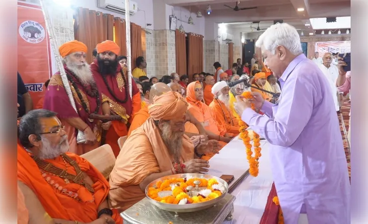 निष्काम सेवा ट्रस्ट में विश्व हिन्दू परिषद के केन्द्रीय संत मार्गदर्शक मण्डल उपवेशन की बैठक