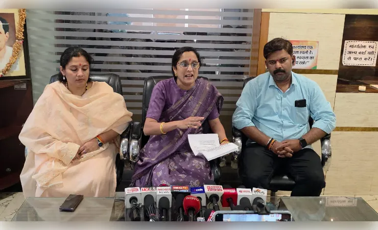 नारी सम्मान की बात करने वाले कांग्रेस नेताओं ने ही षड़यंत्र पूर्वक महिला प्रत्याशी को हराया