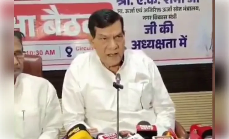 वाराणसी में पीएम सूर्य घर योजना की श्रेणी में उत्तर प्रदेश को उत्कृष्ट मिला सम्मान