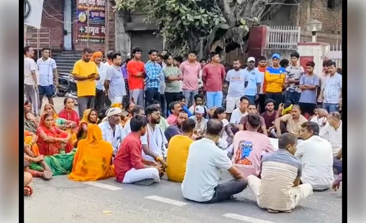 कोडरमा: विधायक नीरा यादव के निजी चालक की हत्या, परिवार के तीन सदस्य घायल
