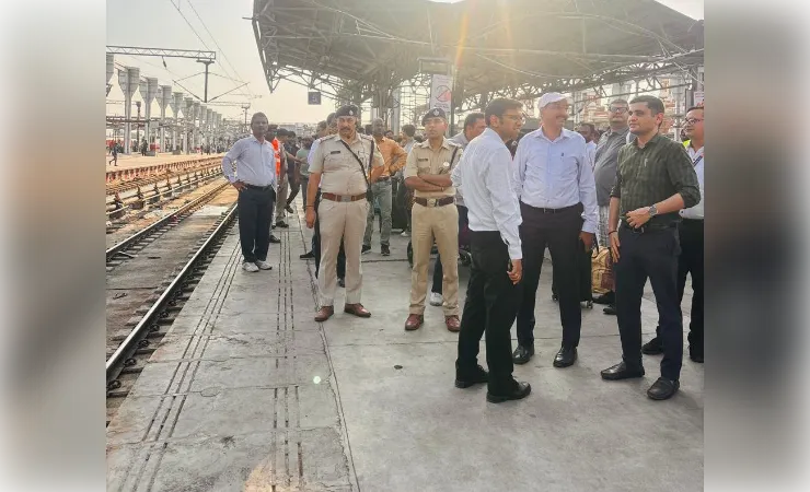 नीट परीक्षा को लेकर रेलवे सख्त, डीआरएम ने किया लखनऊ स्टेशन का दौरा