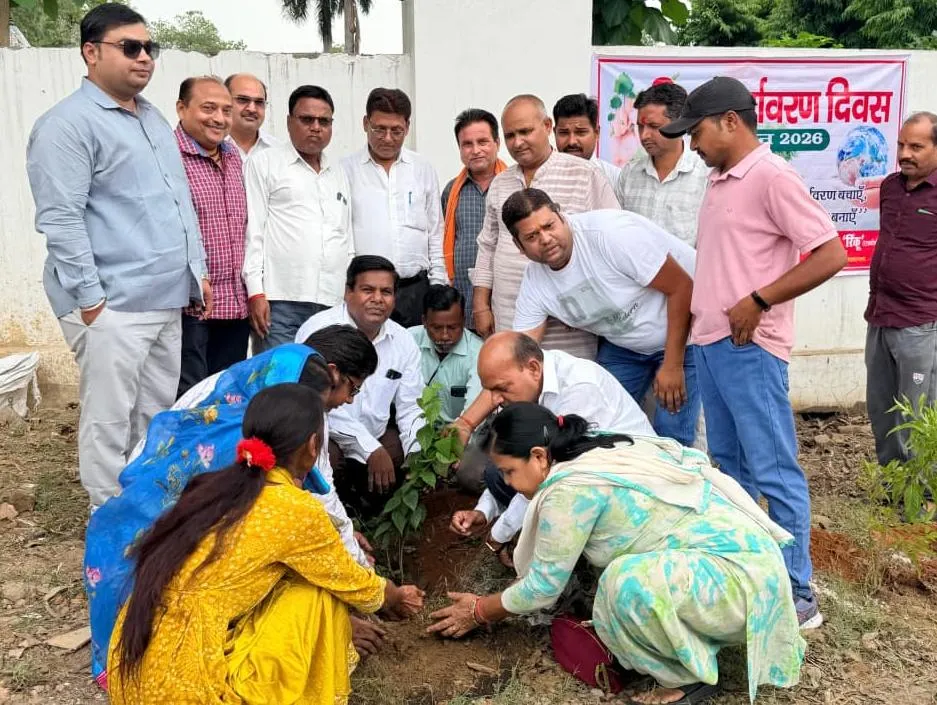 पेड़ जीवनदायिनी,ऑक्सीजन का प्रमुख स्रोत हैं : विजय शुक्ला रिंकू