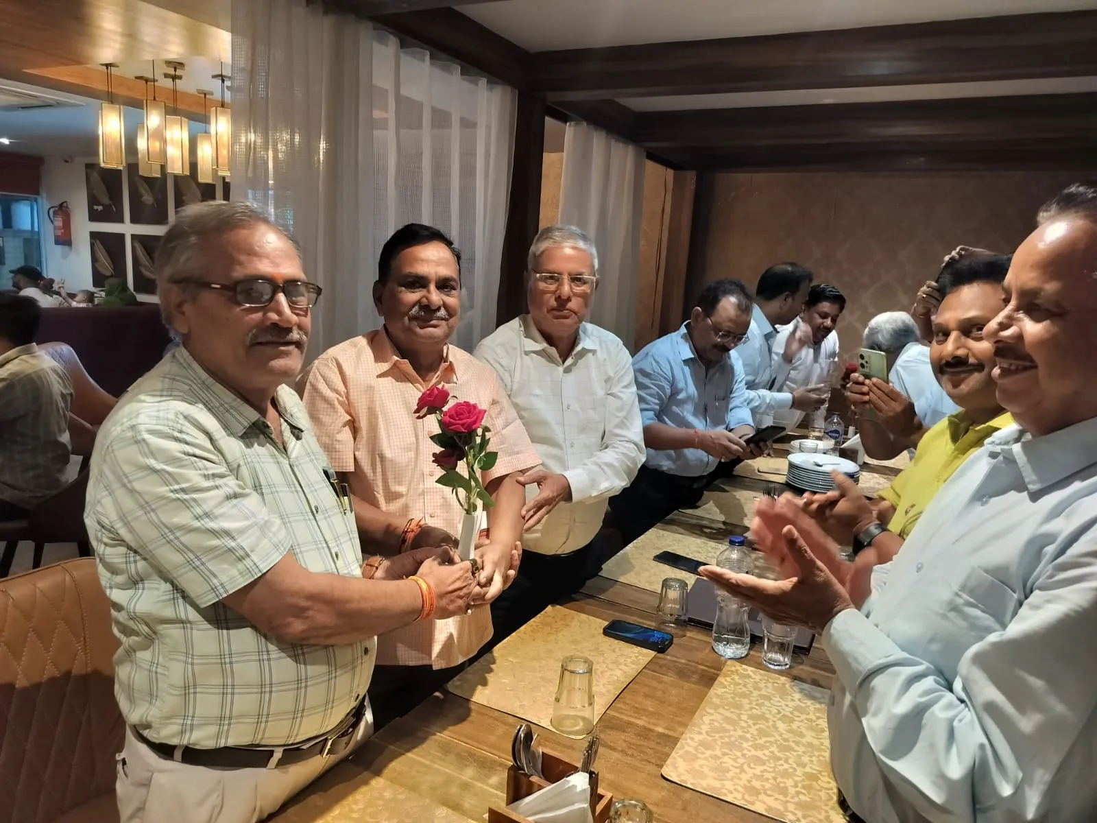 लायंस क्लब प्रतापगढ़ हर्ष की संपन्न बैठक में नई कार्यकारिणी का हुआ चयन