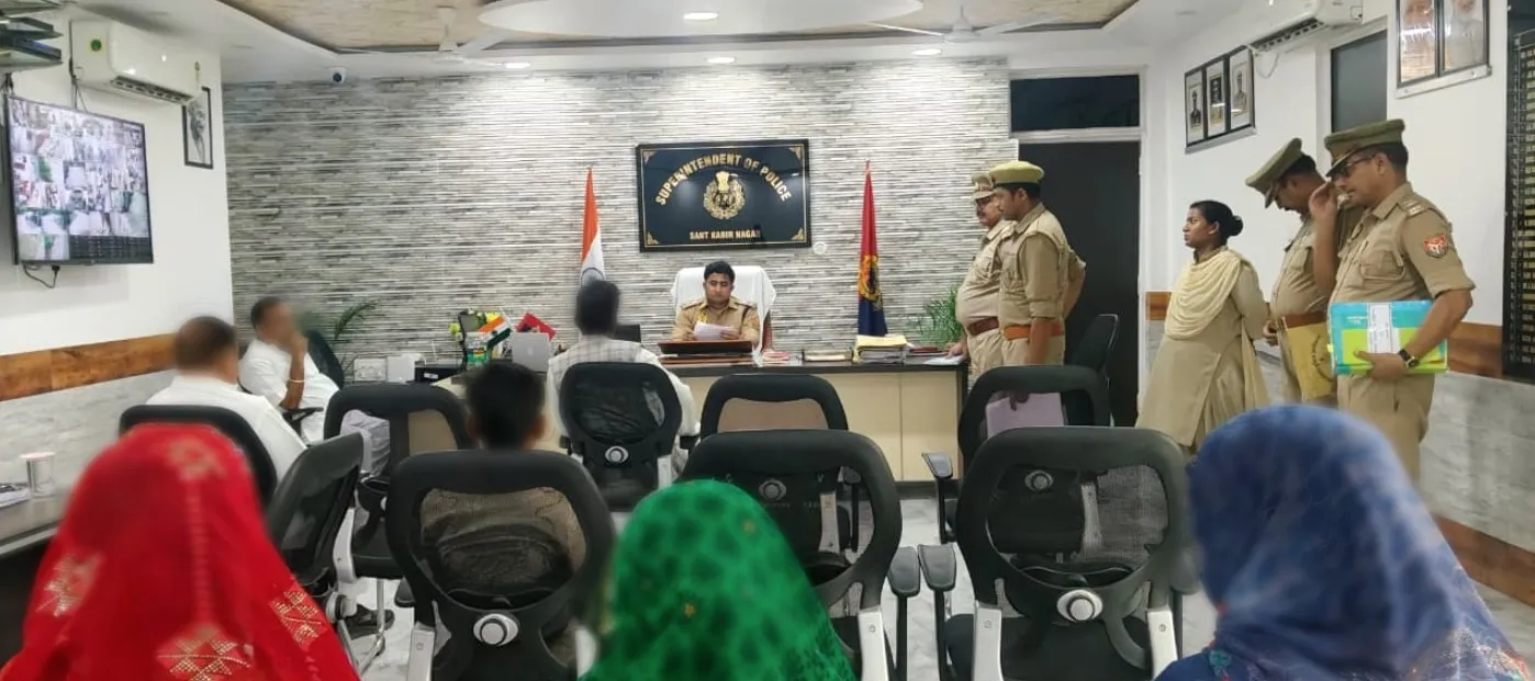 पुलिस अधीक्षक द्वारा जनसुनवाई में शिकायतकर्ताओं की सुनी गयी समस्याएं