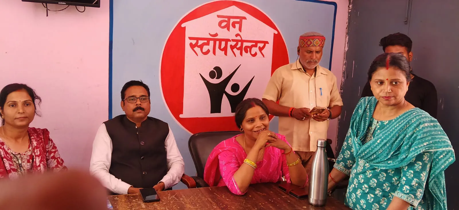 इंटर्नशिप कार्यक्रम के तहत विधि छात्र-छात्राओं ने वन स्टॉप सेंटर का लिया प्रशिक्षण