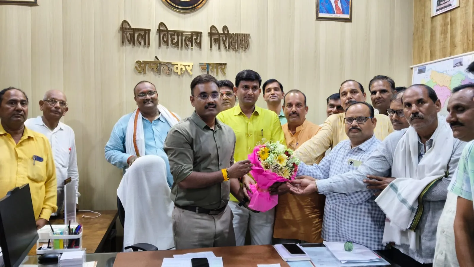 शिक्षा जगत को नई ऊंचाइयों तक पहुंचाने वाले दूरदर्शी अधिकारी हैं डॉ. कौस्तुभ  =आशाराम 