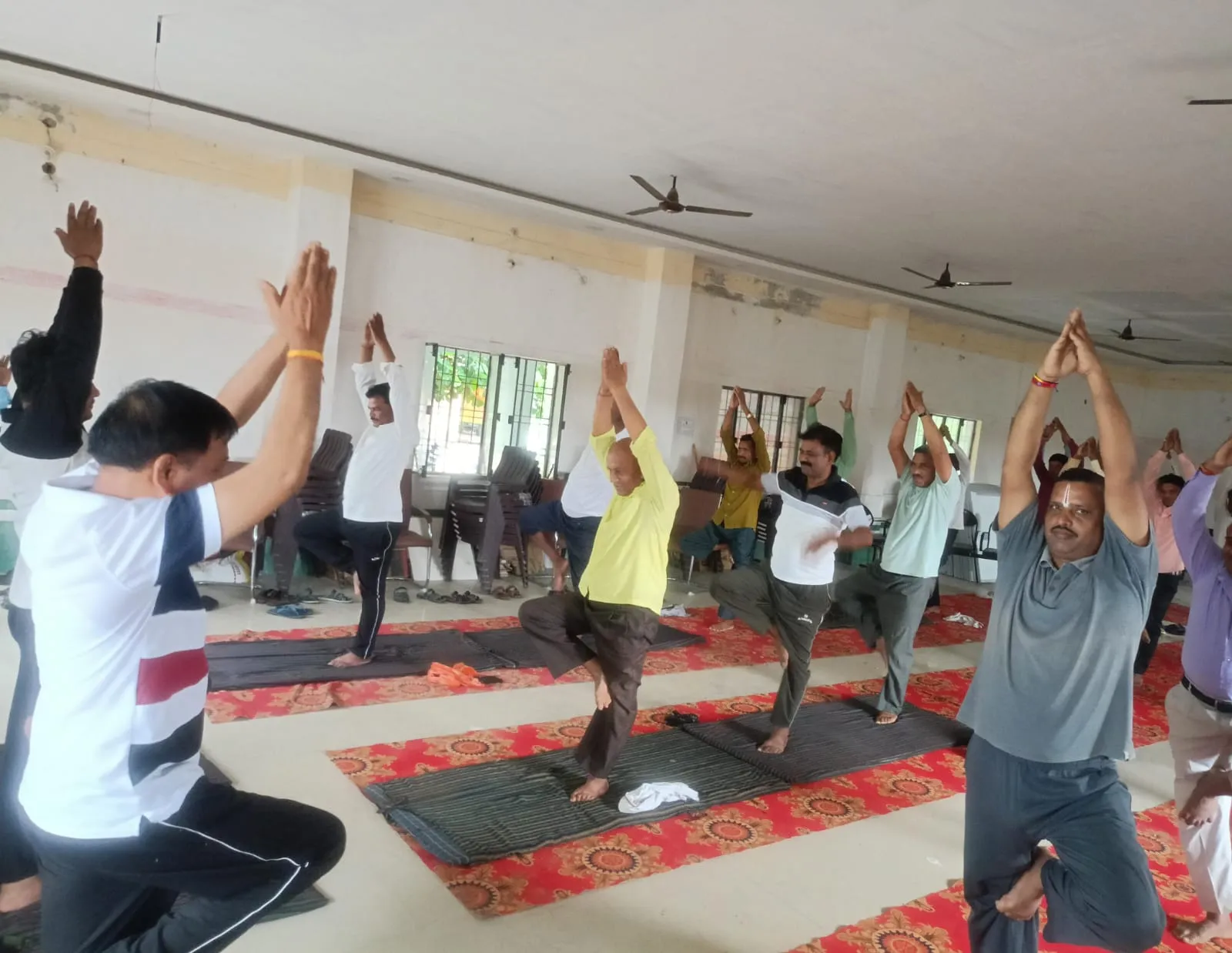 बेलहर ब्लॉक में तीन दिवसीय योग शिविर का आयोजन 71 प्रतिभागियों ने लिया भाग