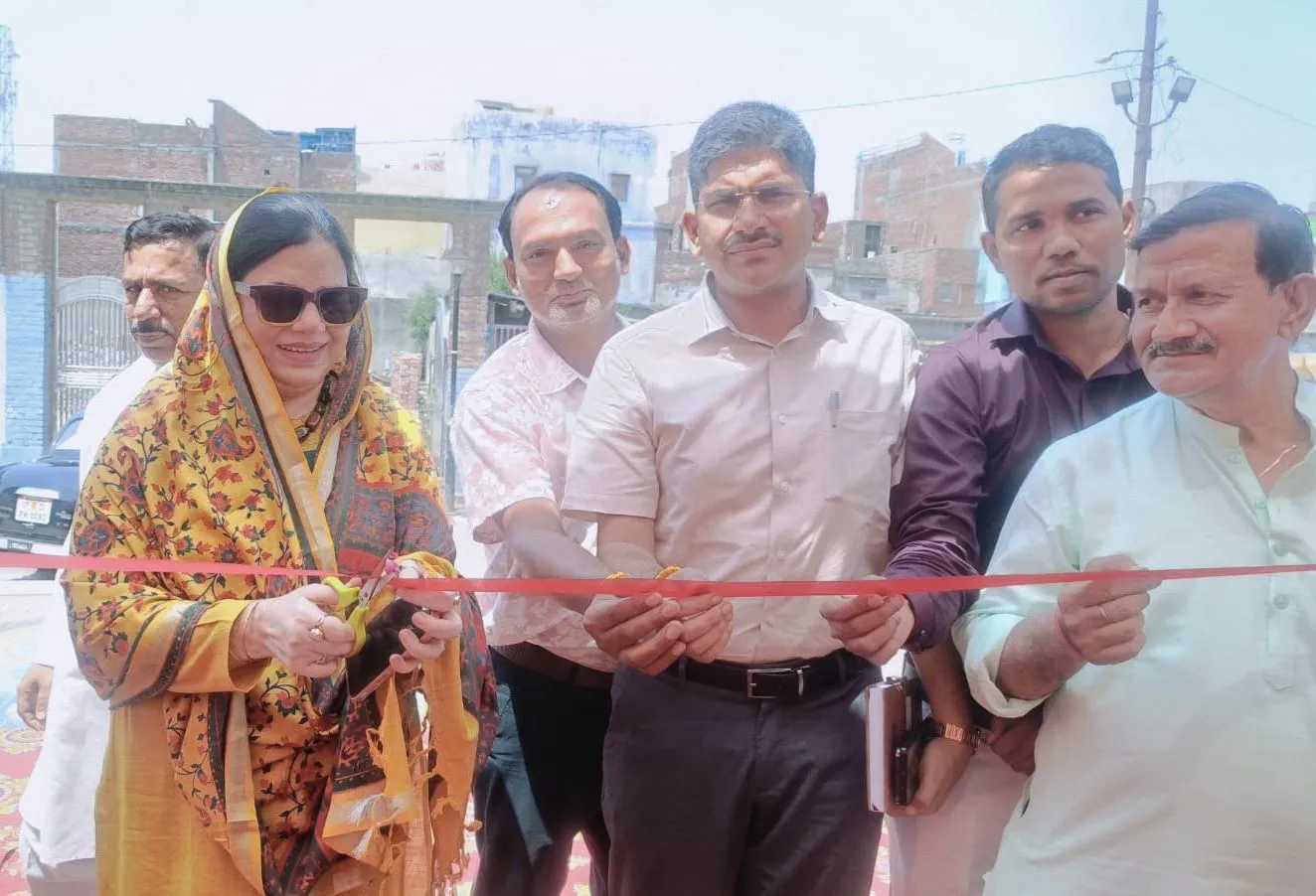 चेयरपर्सन फात्मा रजा ने बांटे प्रमाण पत्र, स्वनिधि योजना से जुड़ने का किया आह्वान 