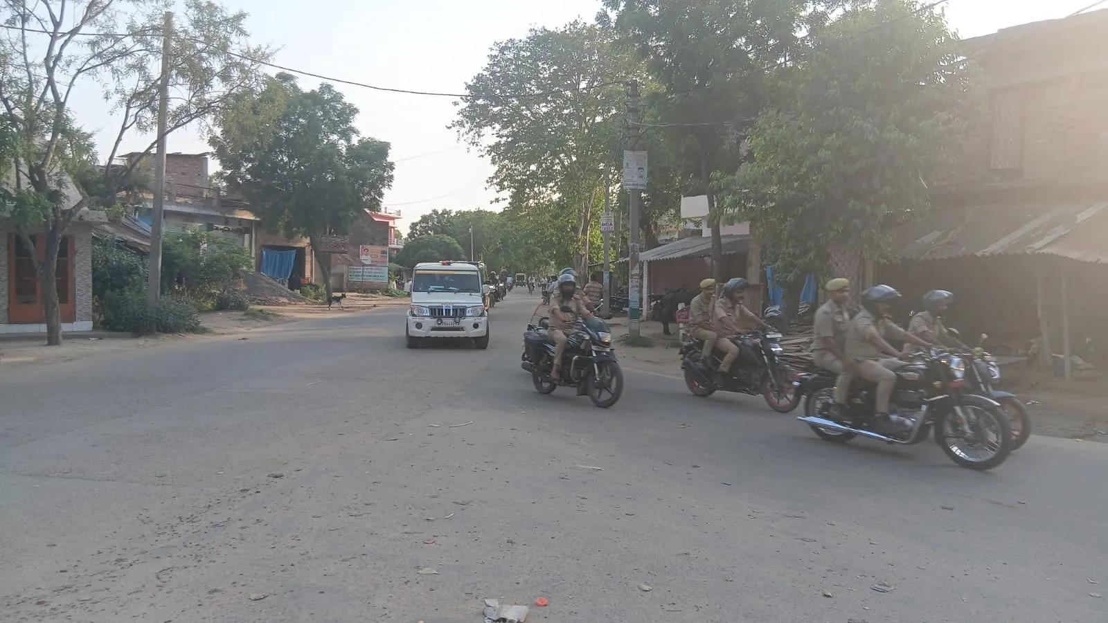 आगामी मोहर्रम पर्व के दृष्टिगत थाना महुली पुलिस द्वारा रूट मार्च, किया गया 