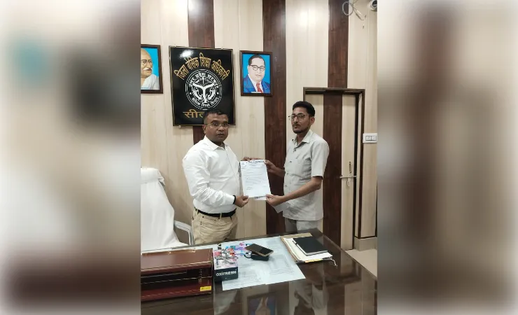मांगों को ले कर प्राथमिक शिक्षक संघ ने दिया ज्ञापन