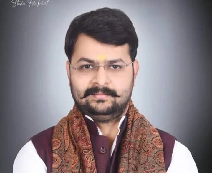 प्रतापगढ़ को मिला गौरव का अवसर, रोहित मिश्रा बने भाजयुमो प्रदेश अध्यक्ष