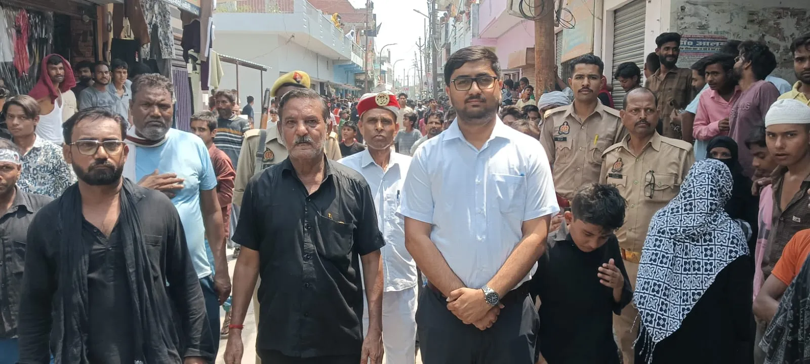 दसबी मोहर्रम का उठा जुलूस, जंजीरों के मातम से मातमदार ने किया अपने आप को लहू लुहान