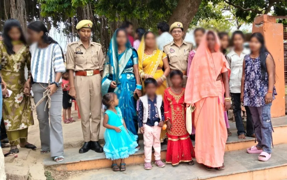 महिला सुरक्षा, के उद्देश्य से पुलिस द्वारा चलाया गया जागरूकता अभियान 
