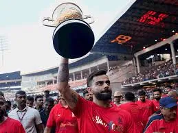  आईपीएल चैंपियन बनने के बाद RCB के प्लेयर पर गिरी गाज