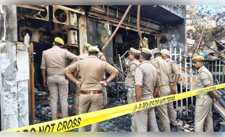 अवैध बिल्डिंग पर कार्रवाई तो छोड़िये, फोन तक नहीं उठाते एलडीए वीसी!