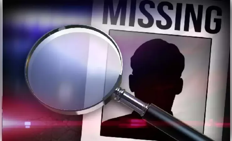मोहनलालगंज में इकलौते बेटे की तलाश में दर दर भटकती मां ने सीएम से लगाई गुहार