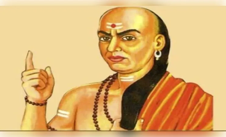 स्त्री के ये 4 गुण बनाते हैं परिवार को खुशहाल:चाणक्य