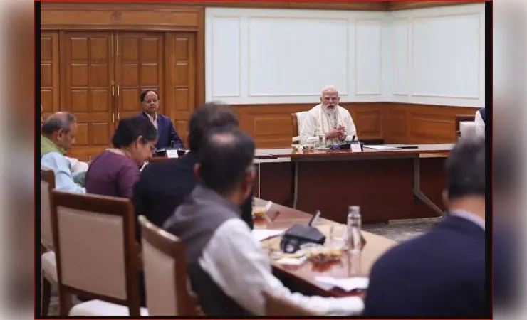 वैश्विक चुनौतियों के बीच अर्थव्यवस्था को मजबूत बनाने पर पीएम मोदी का मंथन