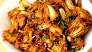 कटहल की सब्जी में किन मसालों का इस्तेमाल किया जाता है? 