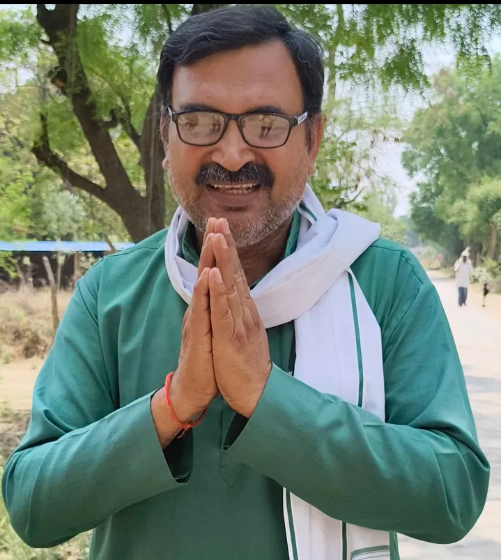 पेड़ों की सुरक्षा करने हेतु पर्यावरण सेना प्रमुख अजय क्रांतिकारी को वन विभाग ने किया अपमानित
