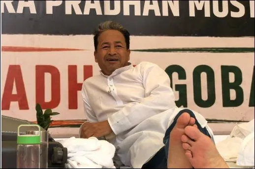 तर-मंतर पर भूख हड़ताल के तीसरे दिन सोनम वांगचुक का शुगर लेवल घटा
