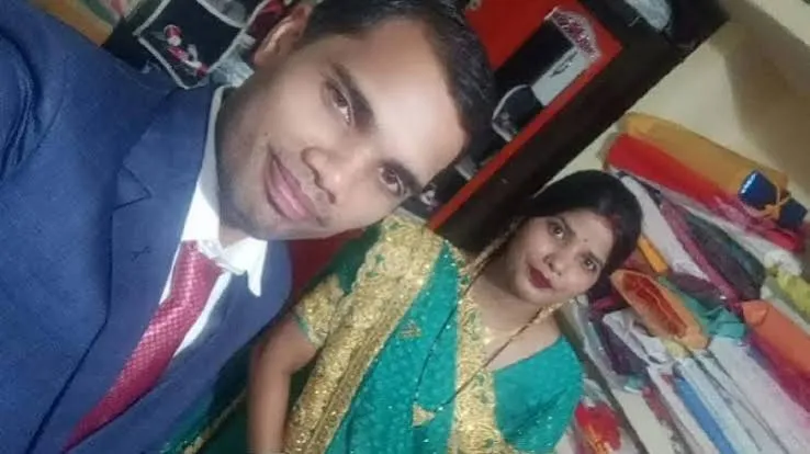 सरकारी टीचर बनते ही बदल गई पत्नी