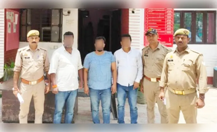 बीकेटी हाईवे पर दिनदहाड़े डकैती से मचा हड़कंप: सरेआम गोलियां बरसाकर ₹5 लाख उड़ाए