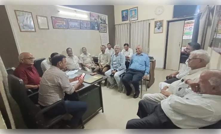 ओबरा डी एवं अनपरा ई परियोजनाओं को उत्पादन निगम को सौंपने की मांग