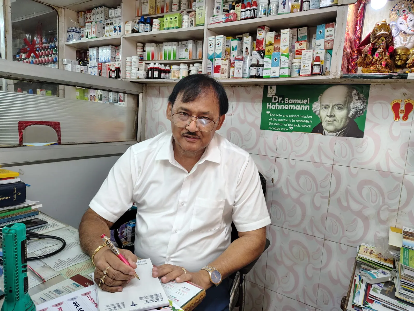 लम्बी अवधि के इलाज के लिए होम्योपैथी कारगर: डॉ रवींद्र मोहन कौशल 