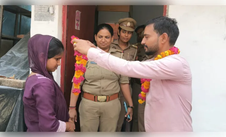 महिला थाना प्रभारी की सूझबूझ से दूर हुआ मनमुटाव, थाने में ही रची अमित-मिथिलेश की शादी