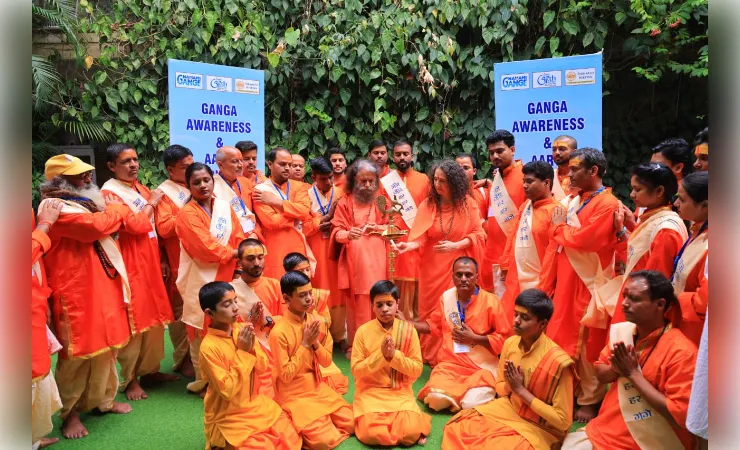 स्वामी चिदानन्द की उपस्थिति में गंगा आरती जागरूकता कार्यशाला का शुभारम्भ