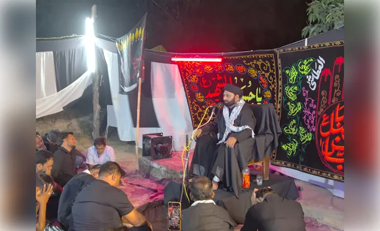 उतरौला के अमया देवरिया में मुहर्रम पर मजलिस और मेहंदी जुलूस सम्पन्न