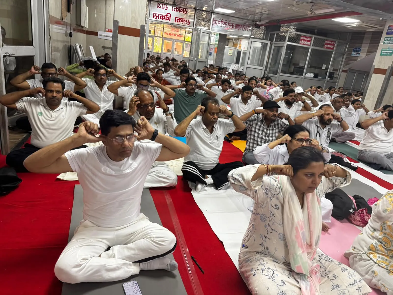 डॉ. श्यामा प्रसाद मुखर्जी चिकित्सालय में हुआ योग 