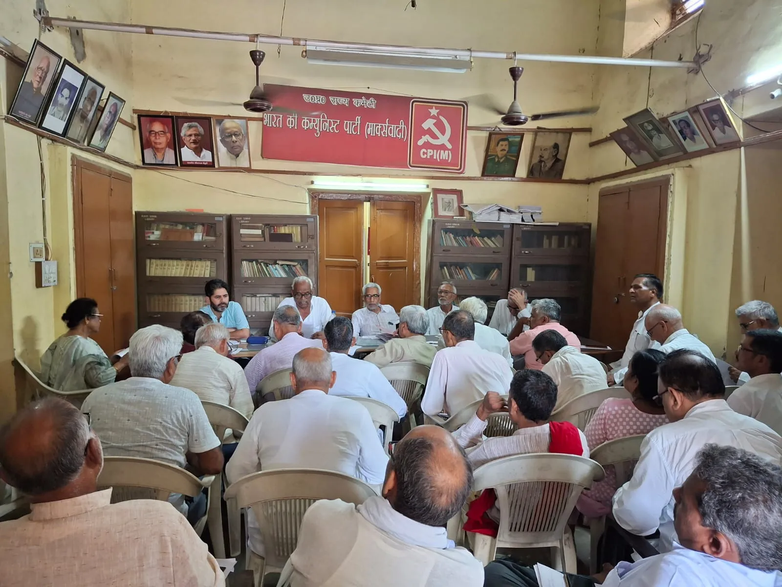 जनविरोधी नीतियों के खिलाफ आंदोलन चलाया जाएगा:विक्रम सिंह 