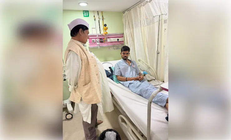 पूर्व मंत्री धीरेंद्र प्रताप ने अस्पताल पहुंचकर जाना भूपेंद्र गौड़ का हाल, शीघ्र स्वस्थ होने की कामना